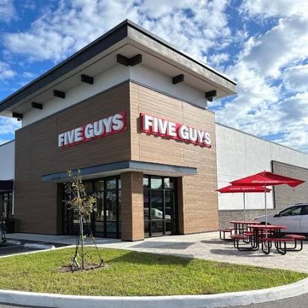 Five Guys and casual dining